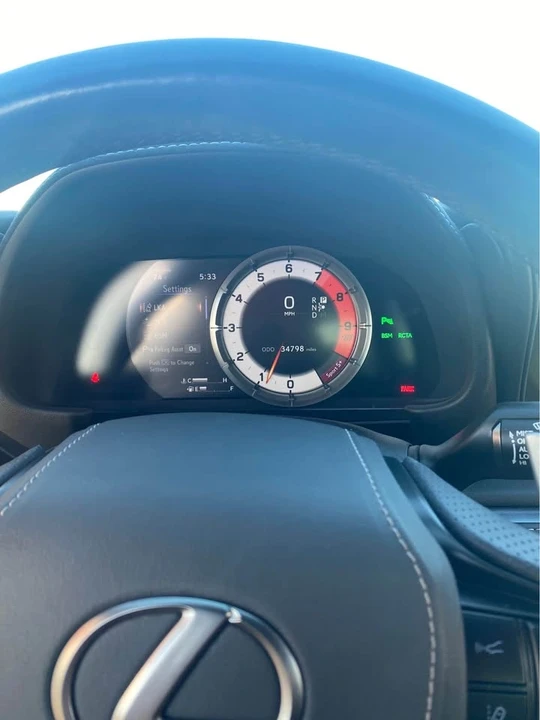 2018 Lexus LC - Image 10 of 10