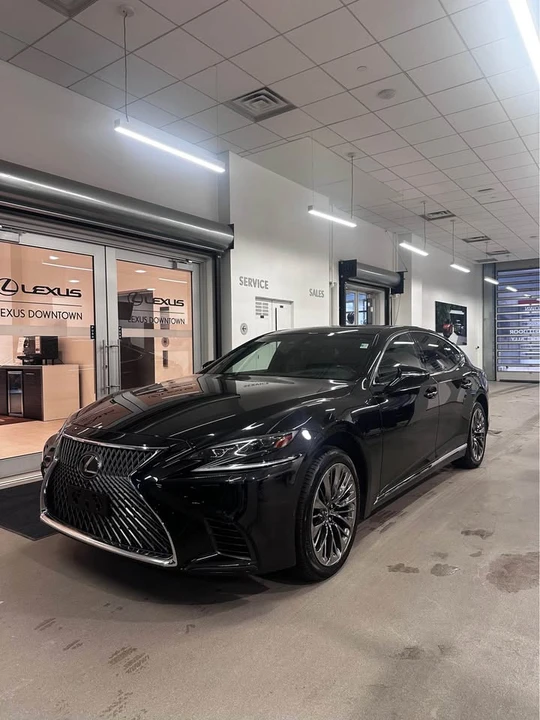 2018 Lexus LS 5th Gen - Image 6 of 10