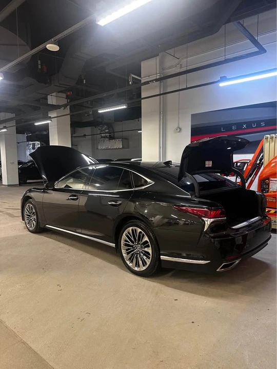 2018 Lexus LS 5th Gen - Image 2 of 10
