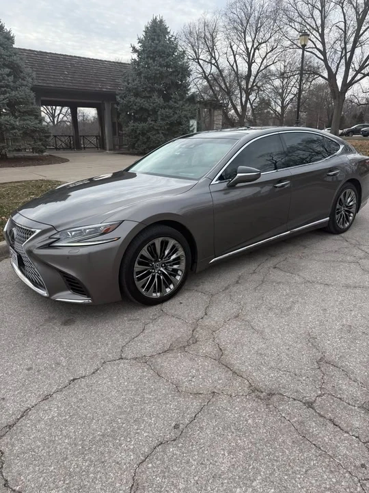 2018 Lexus LS 5th Gen - Image 6 of 20