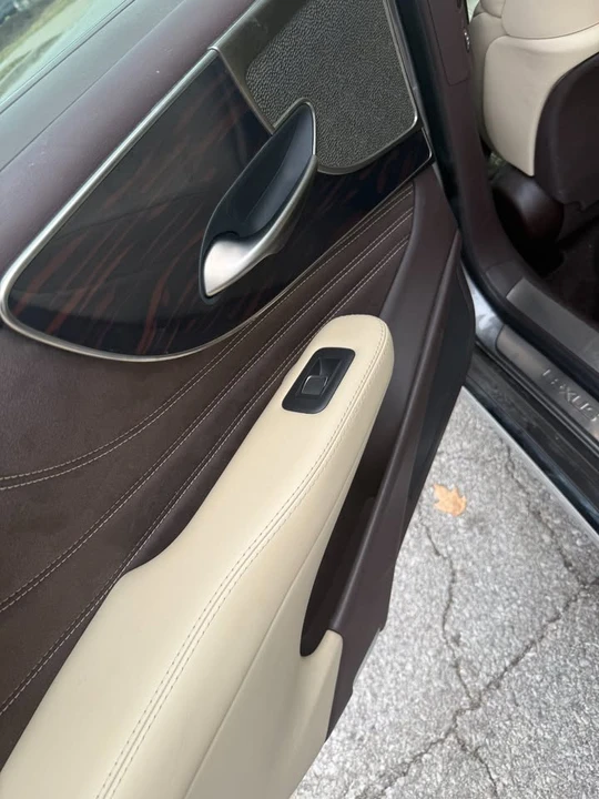 2018 Lexus LS 5th Gen - Image 8 of 20