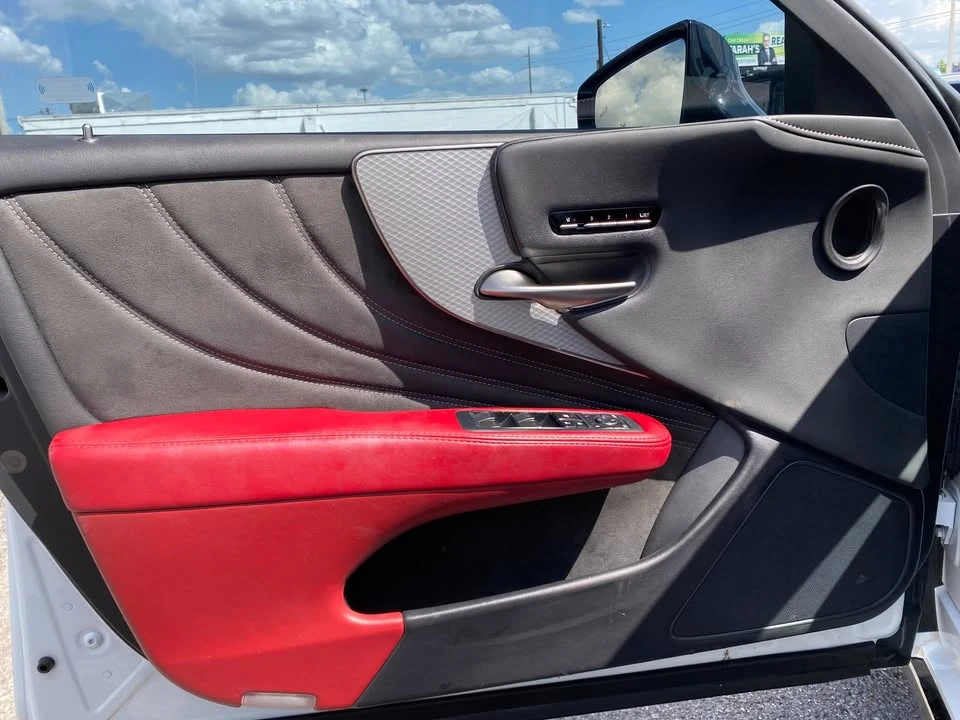 2018 Lexus LS 5th Gen - Image 9 of 20