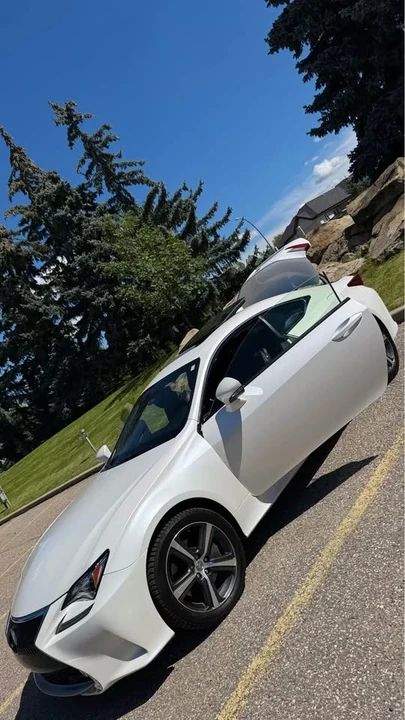 2018 Lexus RC - Image 7 of 17