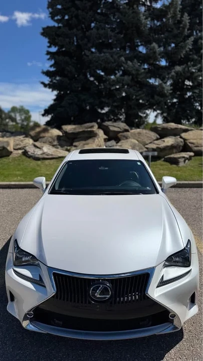 2018 Lexus RC - Image 3 of 17