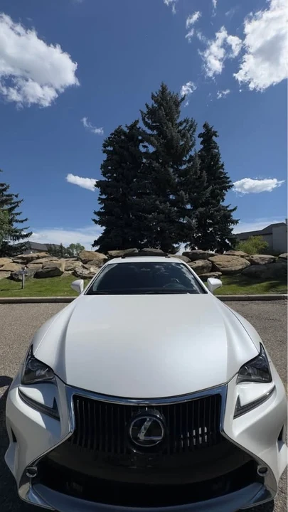 2018 Lexus RC - Image 10 of 17