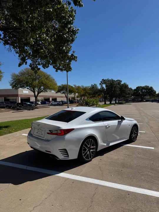 2018 Lexus RC - Image 4 of 10