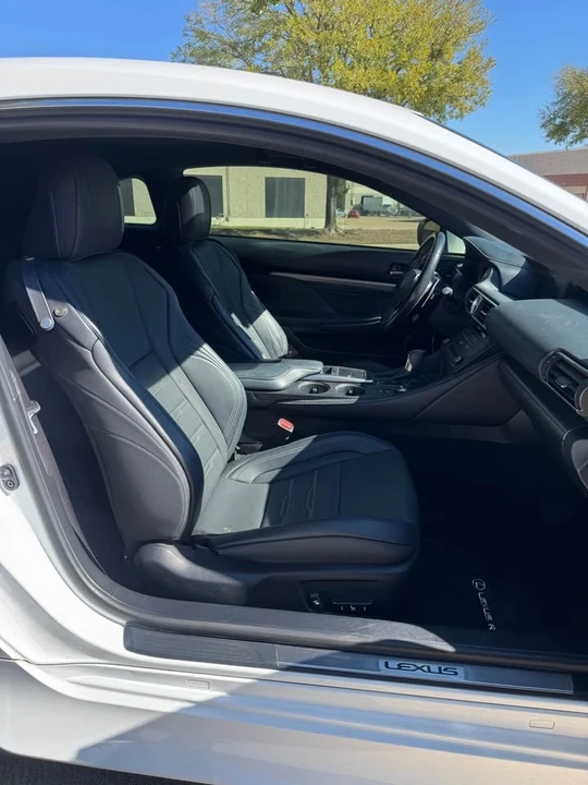 2018 Lexus RC - Image 10 of 10