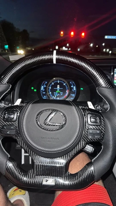 2018 Lexus RC - Image 4 of 4