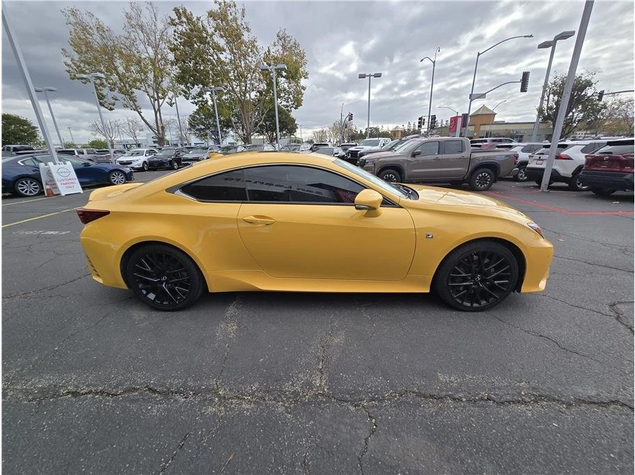 2018 Lexus RC - Image 2 of 6