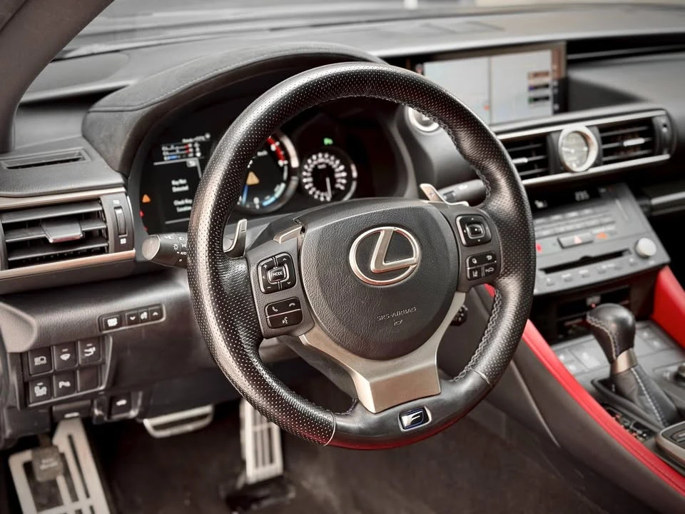 2018 Lexus RC F - Image 16 of 20
