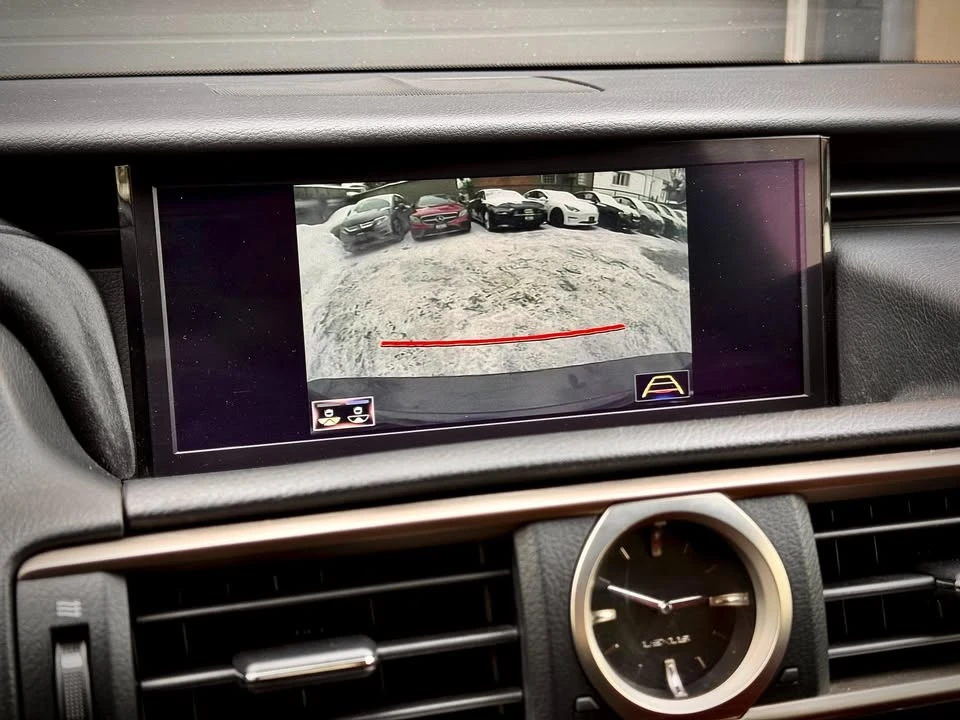 2018 Lexus RC F - Image 18 of 20