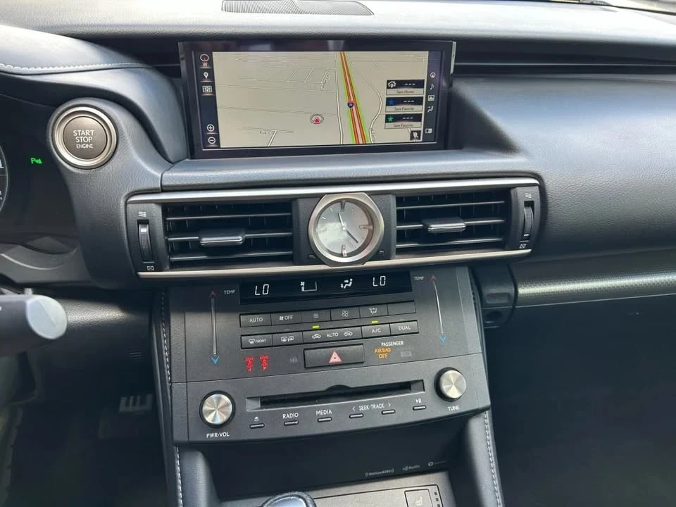 2018 Lexus RC - Image 11 of 15