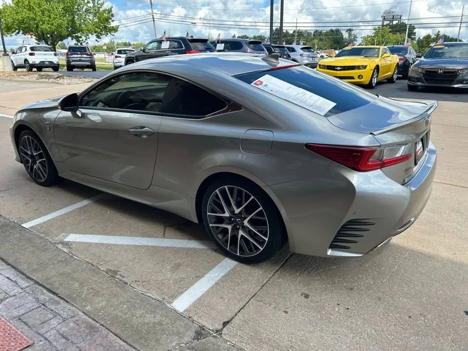 2018 Lexus RC - Image 2 of 15