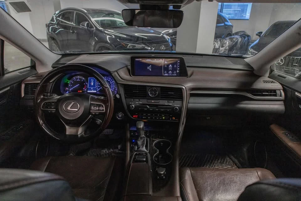 2018 Lexus RX 4th Gen - Image 13 of 18