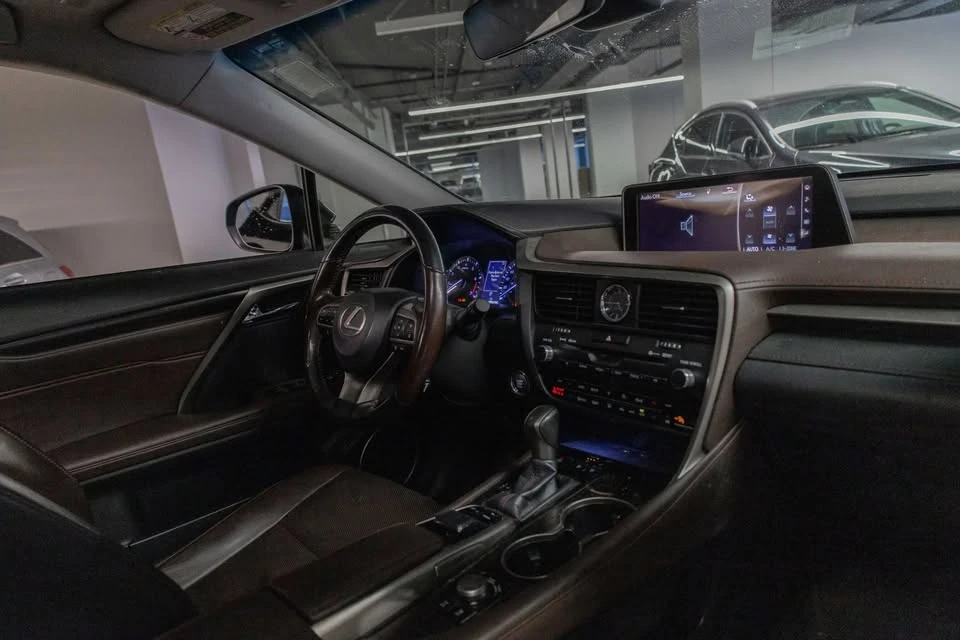 2018 Lexus RX 4th Gen - Image 14 of 18