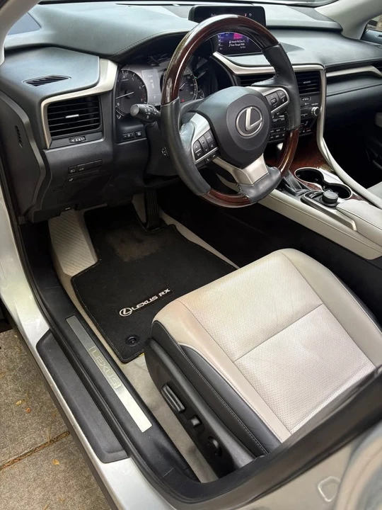 2018 Lexus RX 4th Gen - Image 17 of 20
