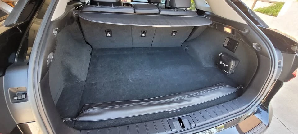 2018 Lexus RX 4th Gen - Image 17 of 18