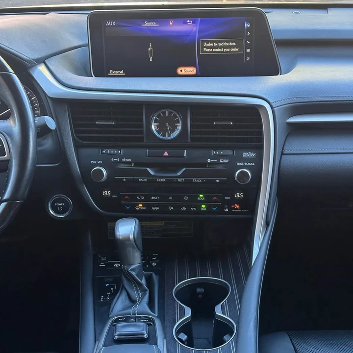 2018 Lexus RX 4th Gen - Image 16 of 18