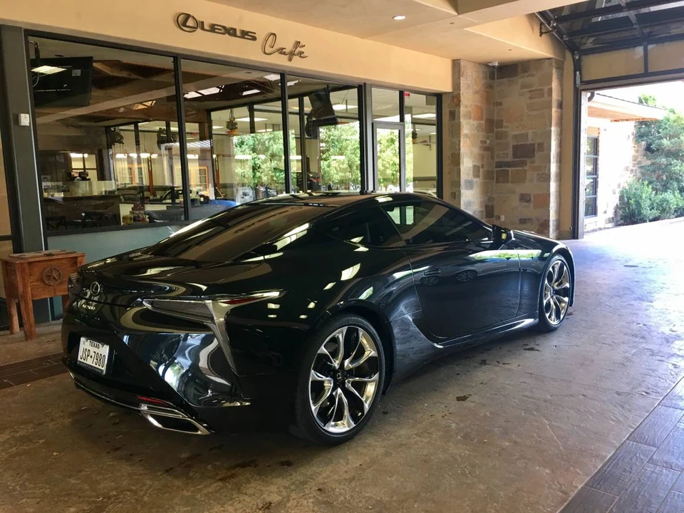 2018 Lexus LC - Image 6 of 8