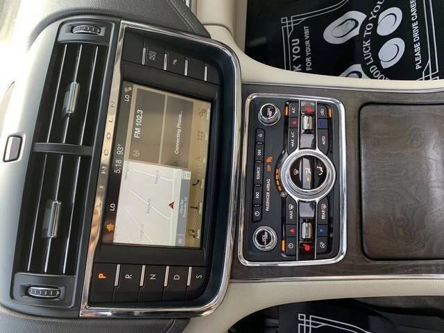 2018 Lincoln Continental 10th Gen - Image 17 of 18