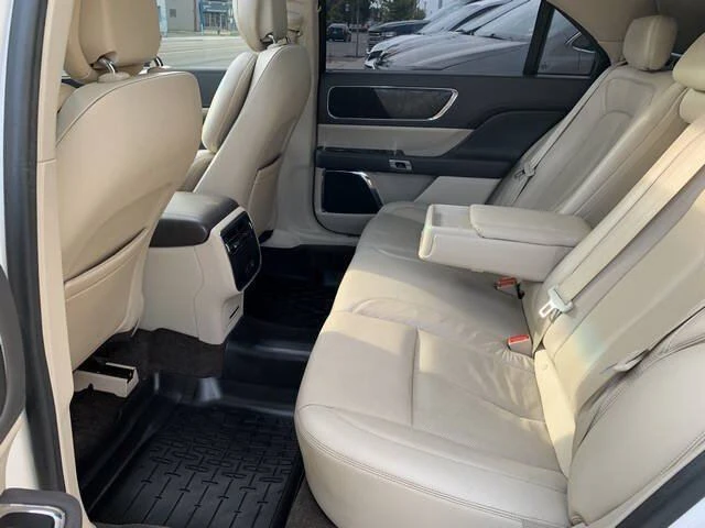 2018 Lincoln Continental 10th Gen - Image 13 of 18