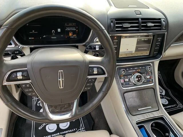 2018 Lincoln Continental 10th Gen - Image 16 of 18