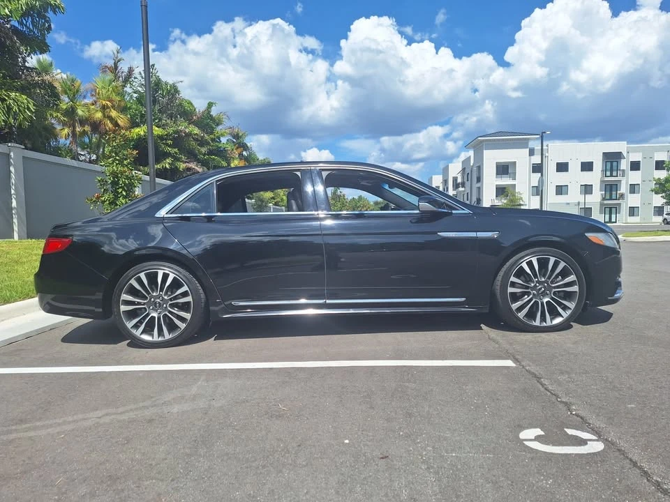 2018 Lincoln Continental 10th Gen - Image 3 of 10