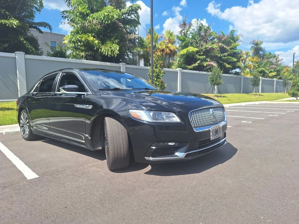 2018 Lincoln Continental 10th Gen - Image 2 of 10