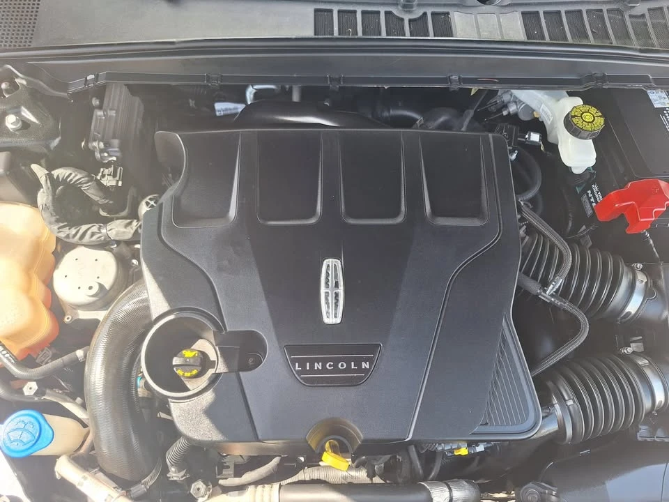 2018 Lincoln Continental 10th Gen - Image 10 of 10