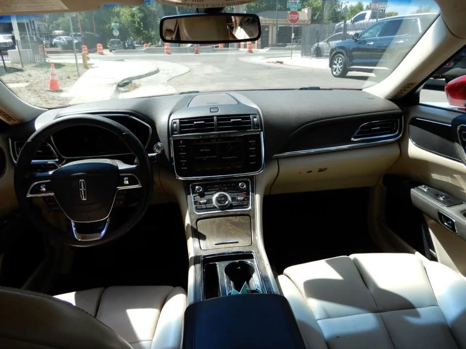 2018 Lincoln Continental 10th Gen - Image 14 of 19