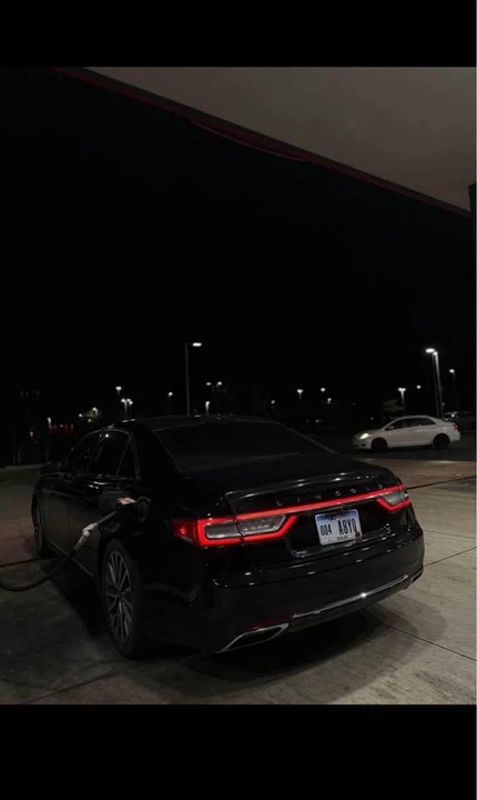 2018 Lincoln Continental 10th Gen - Image 18 of 18