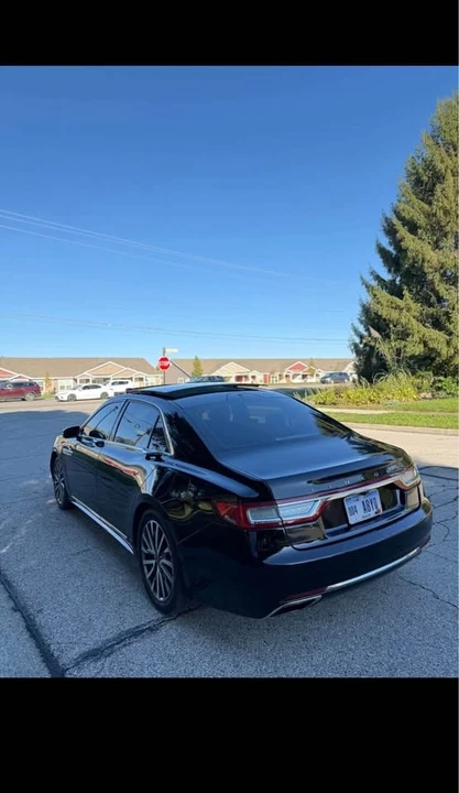 2018 Lincoln Continental 10th Gen - Image 4 of 18