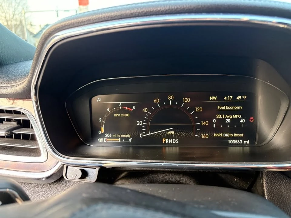 2018 Lincoln Continental 10th Gen - Image 11 of 16