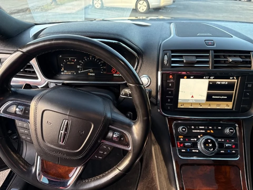 2018 Lincoln Continental 10th Gen - Image 10 of 16