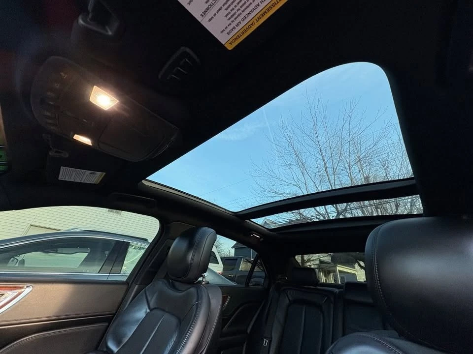 2018 Lincoln Continental 10th Gen - Image 14 of 16