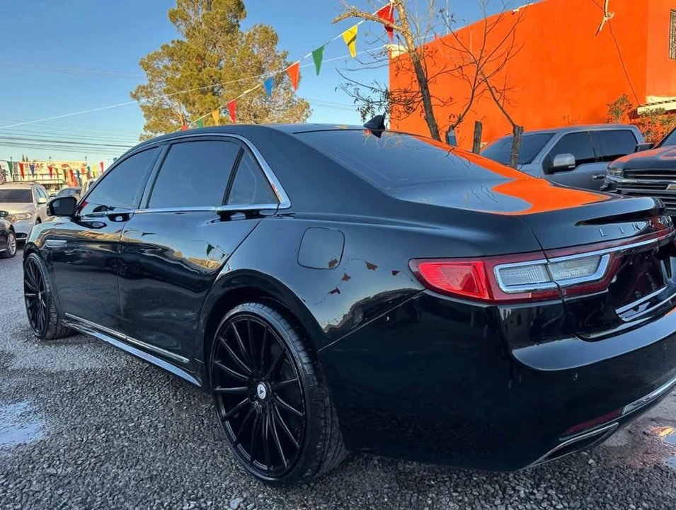 2018 Lincoln Continental 10th Gen - Image 8 of 8