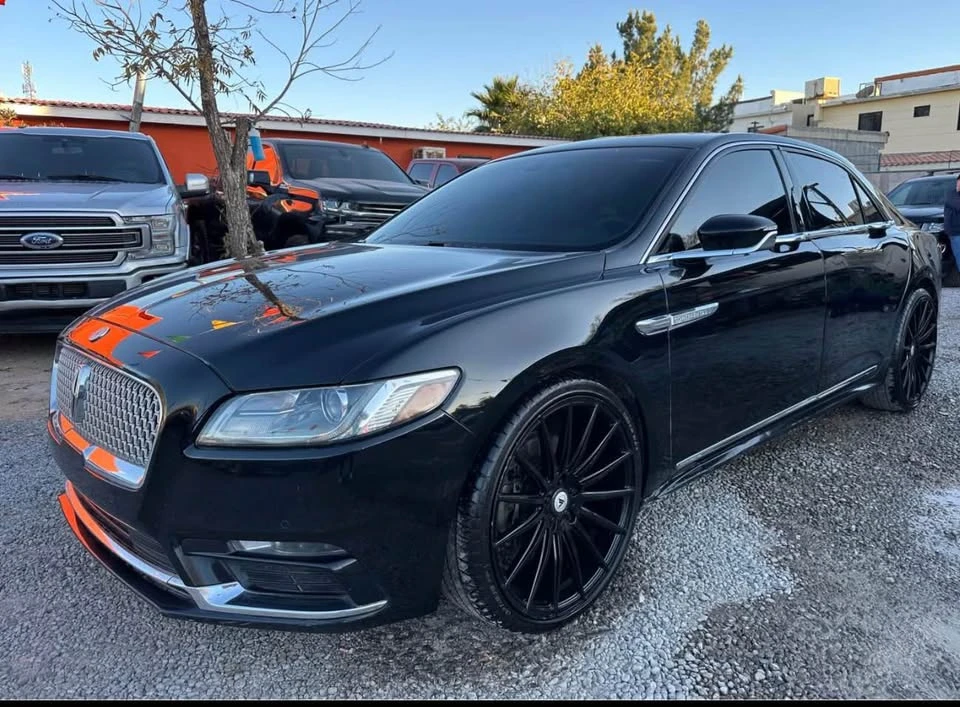 2018 Lincoln Continental 10th Gen - Image 3 of 8