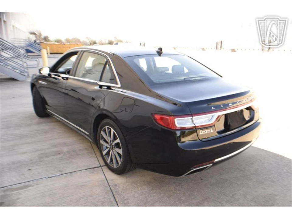 2018 Lincoln Continental 10th Gen - Image 6 of 31