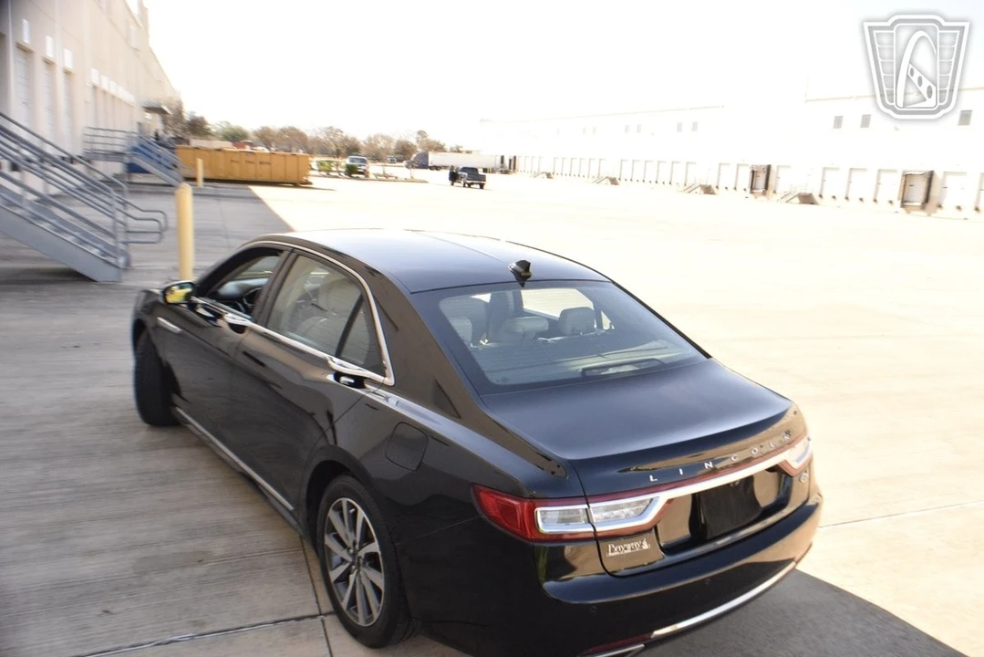 2018 Lincoln Continental 10th Gen - Image 7 of 21