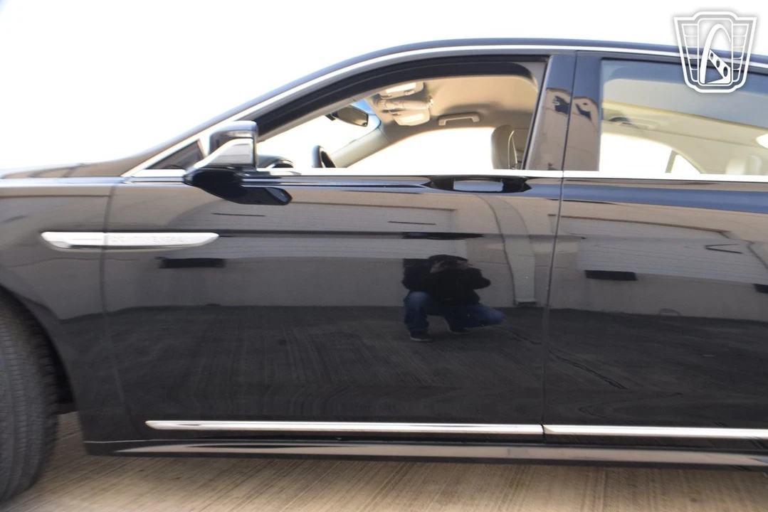 2018 Lincoln Continental 10th Gen - Image 30 of 31