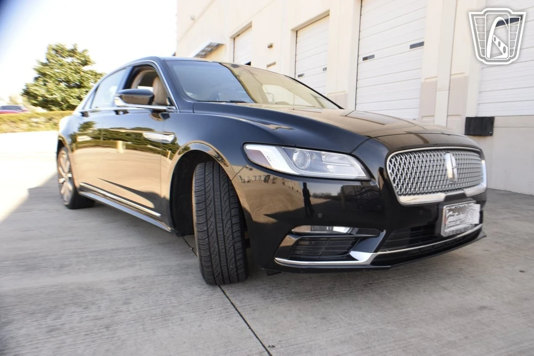 2018 Lincoln Continental 10th Gen - Image 21 of 21