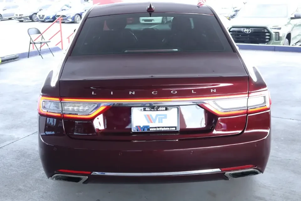 2018 Lincoln Continental 10th Gen - Image 3 of 5