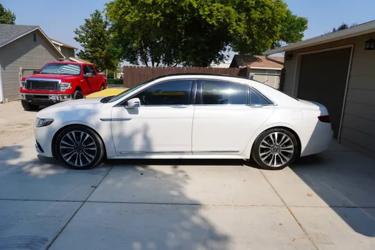 2018 Lincoln Continental Select