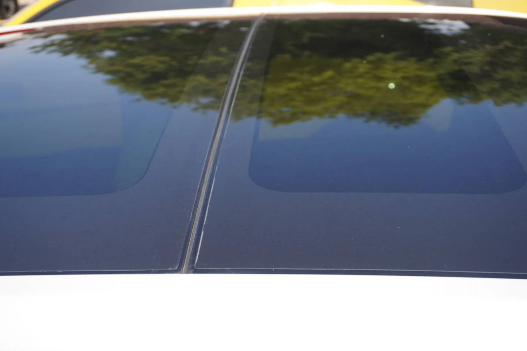 2018 Lincoln Continental 10th Gen - Image 19 of 24