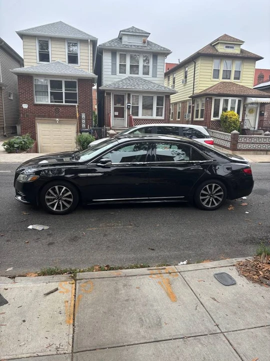 2018 Lincoln Continental 10th Gen - Image 3 of 12