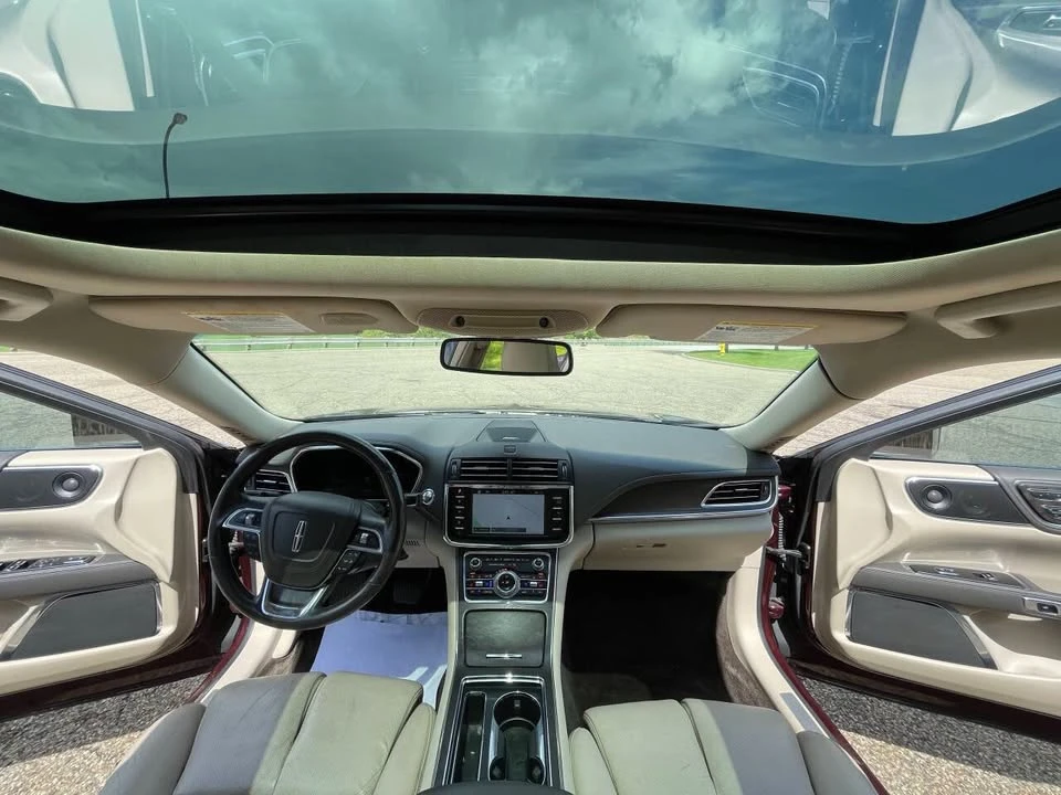 2018 Lincoln Continental 10th Gen - Image 14 of 20