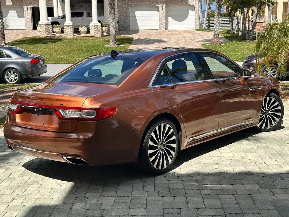 2018 Lincoln Continental 10th Gen - Image 8 of 21