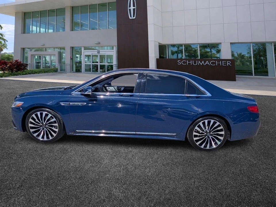 2018 Lincoln Continental 10th Gen - Image 4 of 21