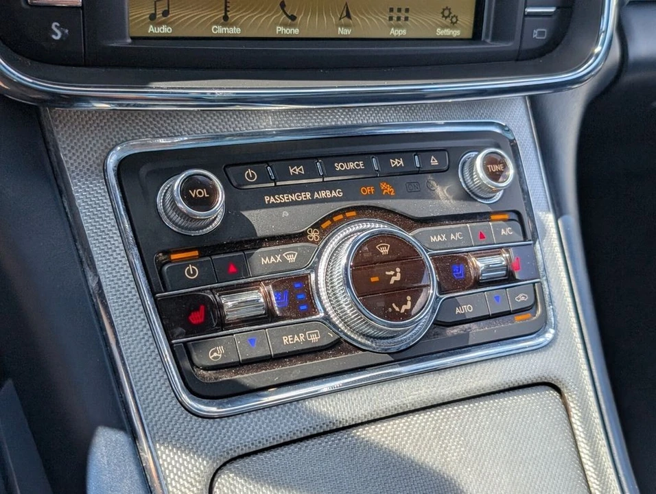 2018 Lincoln Continental 10th Gen - Image 21 of 21