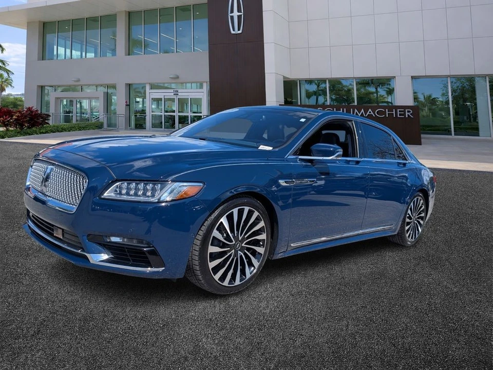 2018 Lincoln Continental 10th Gen - Image 3 of 21